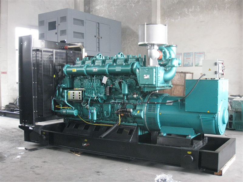 邕宁200KW 柴油发电机的油耗是多少?